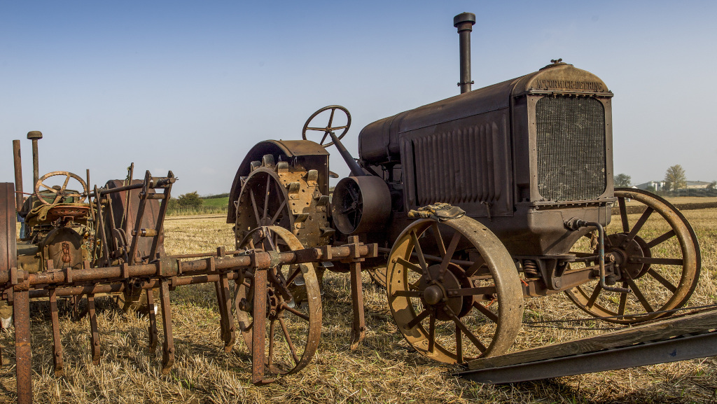 old tractors a.jpg